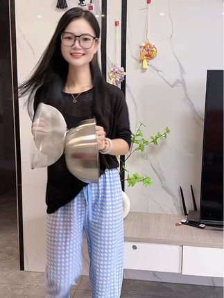 不锈钢沥水盆,大容量洗菜盆沥水篮,淘米洗水果 洗菜都方便,钢材质耐用结实细节好没有毛边#不锈钢沥水盆 #不锈钢沥水篮#不锈钢洗菜盆#沥水篮洗菜@DOU+小助手