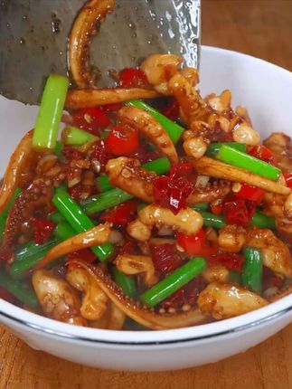 #在家做美食 # 家常菜 干锅鱿鱼虾,香辣入味,下酒又下饭#太好吃了 #干锅酱 #