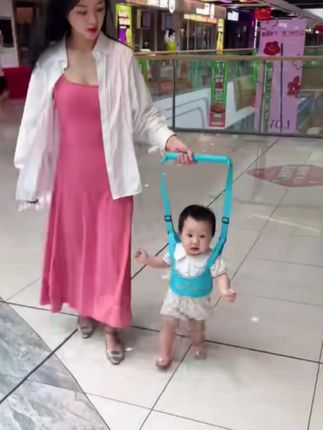 这个宝宝学步带特别好用,宝宝学走路防摔跤手绳 #学走路的宝宝 #带娃神器 #带娃出门