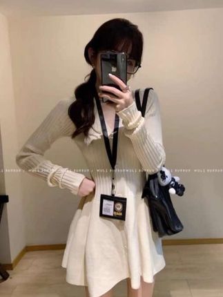 纯色设计感内搭针织短裙女秋季2025新款小个子四色收腰显瘦连衣裙#今日穿搭 #藏肉显瘦穿搭 #减龄气质 #甜美穿搭 #裙装穿搭