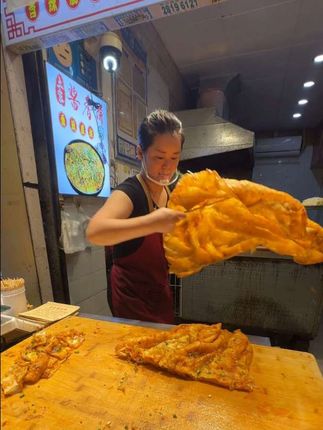 各位股东,休息在家看一张酱香饼大被子吧!#美食 #抖音美食 #抖音美食创作人 #上热门 #同城
