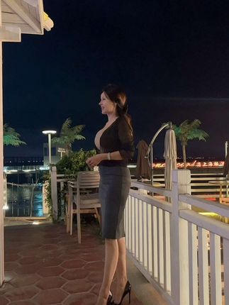 夜色如画,晚风如歌,人在画中游,心在歌中醉…#70后 #情感 @珠儿