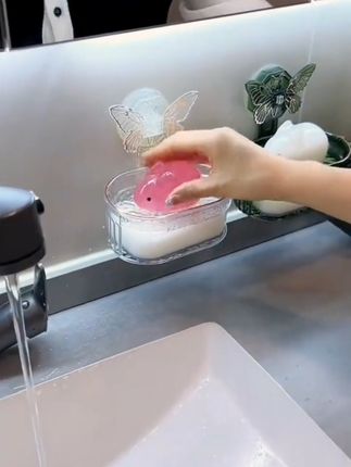 蝴蝶香皂置物架卫生间双层壁挂式沥水免打孔家用带盖肥皂盒简约