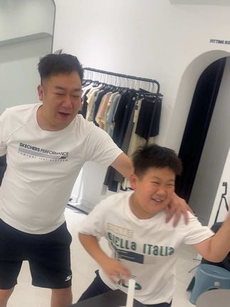 我都不明白了 蛋喝一口咋滴了 嘴又没吃💩 那么那么嫌弃俺#姐弟日常 #有没有同款孩子 #家庭日常 #有兄弟姐妹是种怎样的体验