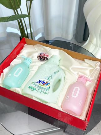 姐妹们快试试这个活力28内衣洗衣液,它是专业的除菌配方,能有效去除各种污渍#洗护好物 #洗衣液 #内衣洗衣液 #香氛洗衣液 #好物推荐🔥