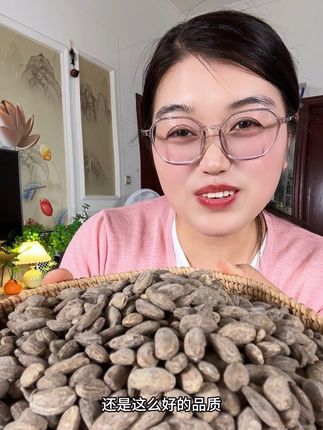 #健康零食 新货大颗吊瓜子现炒现发,皮薄仁大奶香酥脆#妈呀太香了 #营养丰富 #源头好货 #吊瓜子好吃不上火