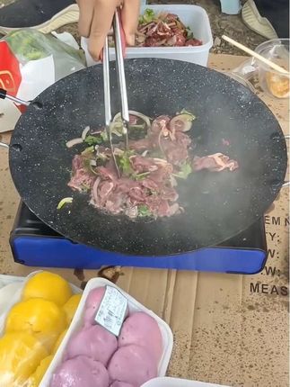 足不出户就可以在家就吃烤肉啦,蜜汁鸡翅,黑椒牛柳,去露营也可以带,随手一装很方便#煎烤盘#不粘锅