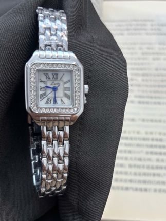 #女表推荐 新款小猎豹 防水复古又文艺~