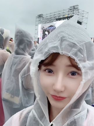#元气森林音乐节  #顽童mj116 #cblock #沙一汀el 还是第一次雨中听音乐节#顽童mj116