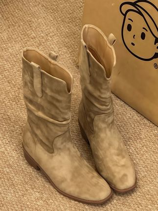 晚睡兰•内增高8cm复古英伦风V口粗跟厚底:/ 显瘦秋冬新款堆堆短靴女#内增高复古厚底短靴女 #新款堆堆靴女 #复古英伦风女靴 #显瘦显高显腿长 #抖音橱窗可直接购买