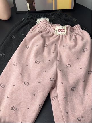 巨高品质!上身软软糯糯的超舒服的休闲裤,女儿穿上甜美又可爱!特别适合降温换季的时候穿!#高品质童装#女童秋季裤子#百搭裤子 #面料柔软舒适
