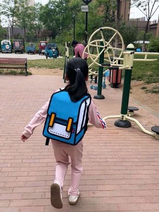 #双肩背包 #书包 #接送孩子上下学 #学生书包 #大容量
