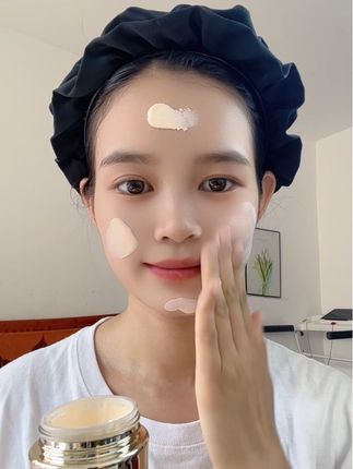 不会化妆懒得化妆,又想美美的出门,那你直接涂它就行#贵妇膏#懒人贵妇膏 #防水防汗不脱妆