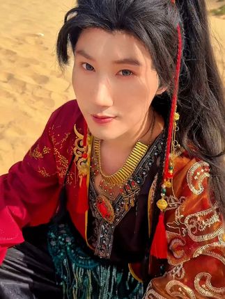 變裝來啦😆😆😆 #反串女版 😝 #沙漠 #敦煌 #武侠风