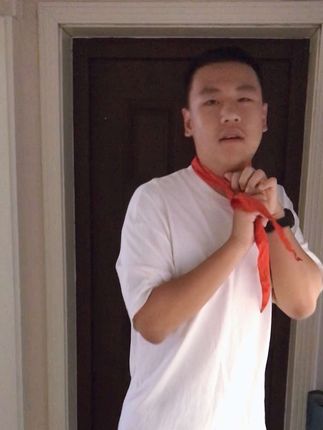 一米八的壮汉戴着红领巾上学去了#中学生 #少年加油