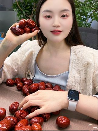 #新疆美食 #新疆和田大枣 #新疆 皮薄肉厚核小,大口吃,越嚼越香