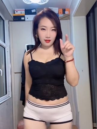 #微胖女生 #vlog日常 #吊带