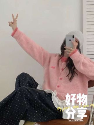 韩系复古针织开衫女秋季新款设计感小众百搭软糯毛衣外套#小个子穿搭 #韩系穿搭 #甜美穿搭 #针织衫 #秋季穿搭