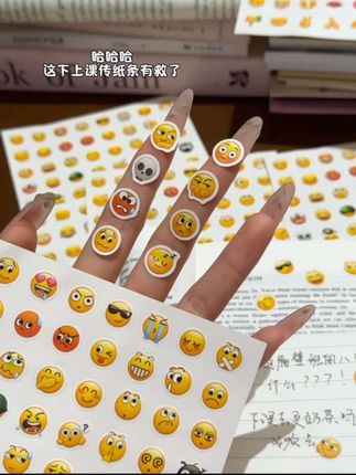 哈哈哈!这下上课传纸条的时候有表情包用了~#玩个很新的东西 #表情包#手帐#贴纸
