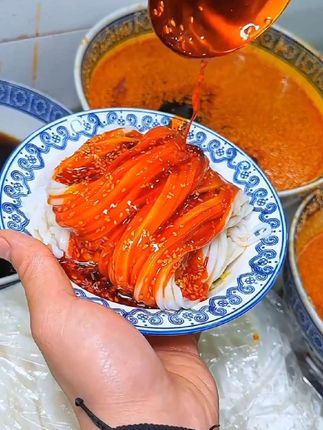 贵州这个凉粉,你好久没有吃了?巴适得板#凉粉#米皮