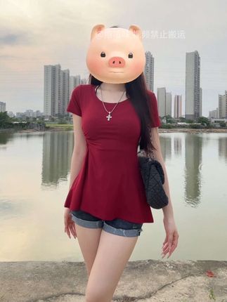 我嘞个版型也太显瘦了 #平价又实穿的辣妹衣服分享 #当我决定这个夏天只穿短裤 #夏日穿搭 #ootd穿搭 #辣妹夏日穿搭