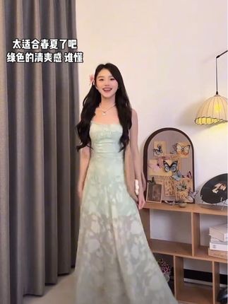 超绝小裙子 是谁还没有拥有 #适合约会穿的仙女裙推荐 #小众连衣裙分享 #度假裙子小个子 #连衣裙合集 #上热门