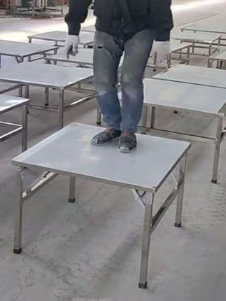 加厚不锈钢折叠桌家用饭桌租房饭店餐桌户外摆摊折叠桌子烧烤夜市#桌子 #折叠桌 #结实耐用 #携带方便 #折叠餐桌