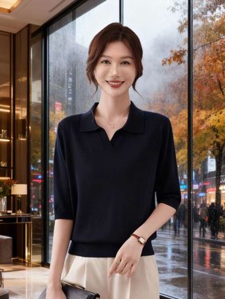 100~200斤可穿 #秋日万能针织衫穿搭 秋装大码女装针织上衣,经典POLO领显利落。中袖/七分袖可选,薄款灰色体恤,柔软亲肤,适配多种身形,日常通勤、休闲穿搭都合适。#针织衫 #如果上班都穿流光高智风 #微胖女生怎么穿出早秋氛围感 #早秋穿搭 @抖加🔥上热门🔥dou+🔥热点宝