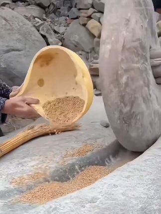 用看动画的方式让孩子理解《木兰诗》唧唧复唧唧,木兰当户织。 诗词经典唯美古诗词 #语文 #文言文 #启蒙早教 #磨耳朵
