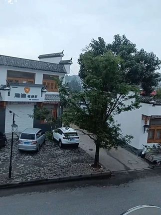 # 邓紫棋香港演唱会 # 张予曦 # 毕雯珺 #深情眼 #北京下雨