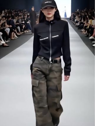 美式复古迷彩工装裤女2025秋季高街嘻哈宽松微喇垂感休闲拖地裤子#工装裤 #时尚洋气 #酷女孩穿搭 #显高显瘦显腿长 #ootd穿搭