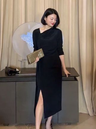 TANTAN 显瘦气质开叉修身气质连衣裙#休闲穿搭 #连衣裙穿搭 #女装 #梨形身材穿搭 #百搭显瘦
