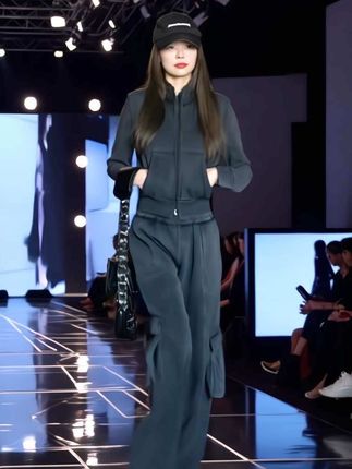 #高级感穿搭 #引领时尚潮流 #时尚女装 #个性穿搭 #休闲套装