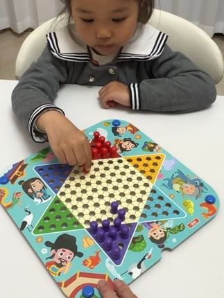 儿童益智多功能棋,在玩中学,孩子玩出逻辑力和专注力#让孩子远离手机 #动手动脑 #益智玩具 #儿童棋 #多功能棋盘
