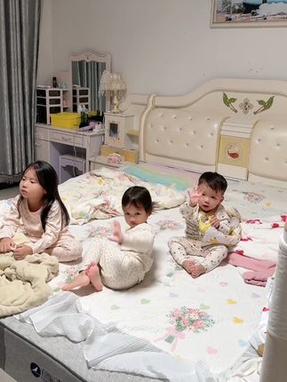我来晚了 今天给你们介绍个女的,这个女的是我媳妇哦@瑆玥妈妈