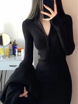 #显瘦穿搭 #谁穿都好看 #气质穿搭 黑色修身包臀裙显瘦裙子女款春秋爆款2025新款连衣裙高级感小黑裙