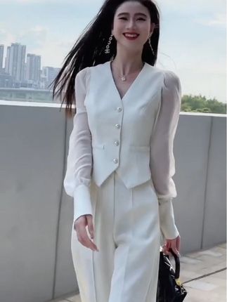 格润雅2025秋季轻奢气质女神范套装裤女新款轻熟风时尚显瘦两件套#高级感穿搭 #气质套装穿搭 #今年最流行穿搭