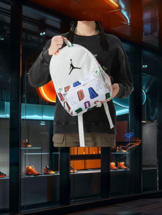 #耐克背包 2025春季新款 #儿童双肩包 #学生书包 #运动休闲包 #Nike 太可了!专为学生设计,小朋友背超合适。