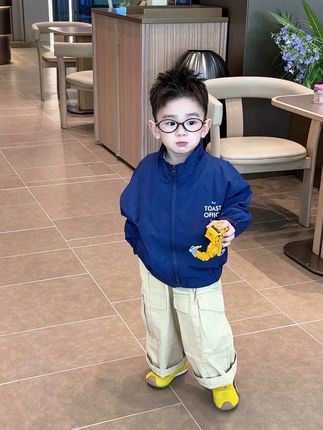 出息了 出门被夸被夸好帅好帅的小孩哥~ #骗你生儿子 #男宝穿搭 #潮童必备 #谁穿谁好看系列 #男生穿搭