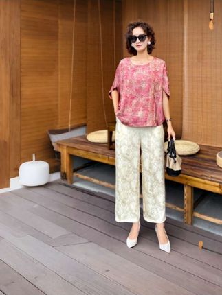 夏日穿搭主打松弛感#摆脱路人感的小个子女生穿搭#平价又实穿的辣妹衣服分享#夏日中性风穿搭日记#梨形身材显瘦穿搭公式#轻松get夏日淡人穿搭,阔腿裤两件套