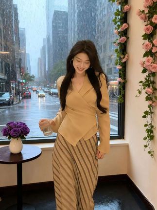 #国庆参加朋友婚礼穿什么 #琥珀流光##气质穿搭 #通勤搭配 #显高显瘦显腿长