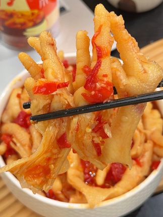 夏天少不了的#无骨鸡爪 个头大肉厚,夜宵追剧越吃越上头!#好吃到停不下来 #超便宜超划算 #谁懂这一口的好吃程度 #快来一起尝个鲜