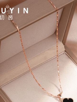 坠链均足银 S999纯银项链女款四叶草锁骨吊坠轻奢生日礼物送女友#每日分享 #强烈推荐 #时尚饰品 #好物分享 #首饰分享