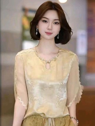 #新款上衣 #春秋新款 #女装穿搭#谁穿谁好看#百搭上衣女