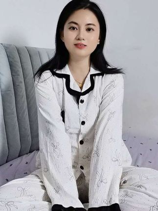 酒那么浓心那么空,那么那么爱你也没有用,情那么真爱那么痛,那么那么想你,可是你不懂#生活状态#家居服睡衣#睡衣推荐#在家也要美美哒