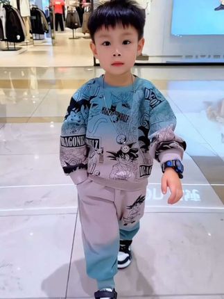 终于给宝宝选到了一款立秋外出穿的两件套了,不用再纠结怎么给宝宝 #穿搭 衣服裤子都有了,面料柔软穿着舒适上档次 #萌娃穿搭 #宝宝衣服