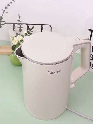 #感恩遇见 美的大容量电热水壶以其  大容高效、安全耐用、健康便捷  的特点,成为现代家庭厨房的实用之选。无论是日常家用还是小型聚会,都能轻松应对饮水需求,让生活更省心、更舒适。#抖音好物#居家好物 #电热水壶#烧水壶