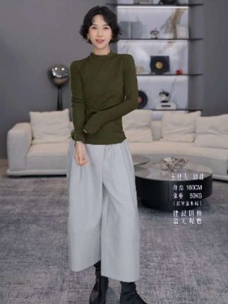 TT设计师【秋意浓】圆领长袖珍珠粉山羊绒弹力百搭打底衫#百搭打底衫#优雅气质 #轻奢女装 #时尚穿搭 #爆款热卖中