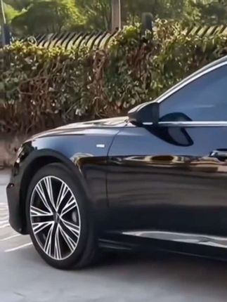 #奥迪 #奥迪a6l 奥迪A6车身饰条,不锈钢材质,提升颜值的同时防止刮蹭,无痕胶粘贴牢固不留胶#汽车好物