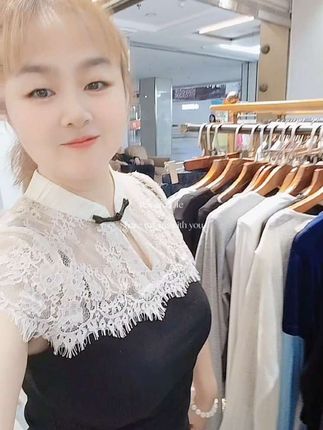 #时尚气质穿搭 #时髦穿搭 #女装穿搭 #减龄穿搭 #蕾丝拼接两件套